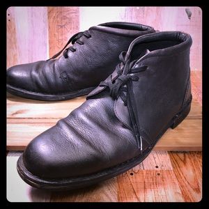Men’s Andrew Marc Greenwich chukka boots Size 11